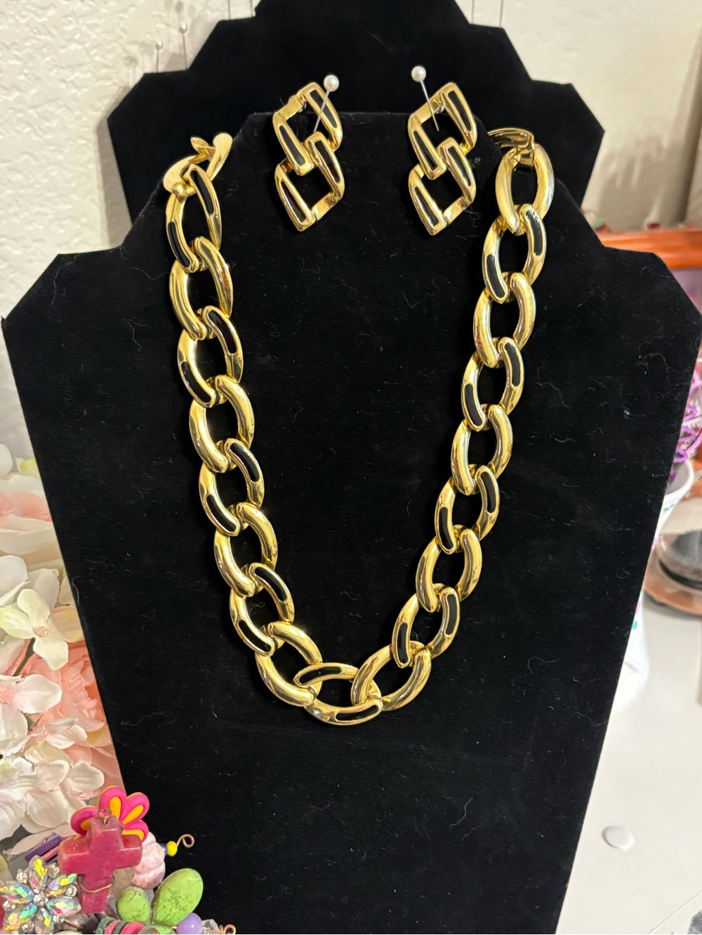 💎 Vintage Gold Chain Link Necklace and Earrings Set